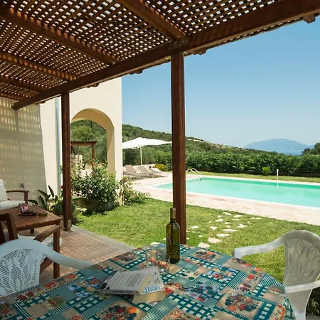 Harmony Villa Karavomylos